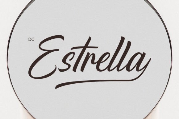 Estrella: The Art of Handwritten Elegance in Digital Design